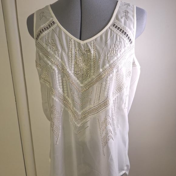 White Sheer Sleeveless Top W/ Silver Threads Size Med - Picture 2 of 7